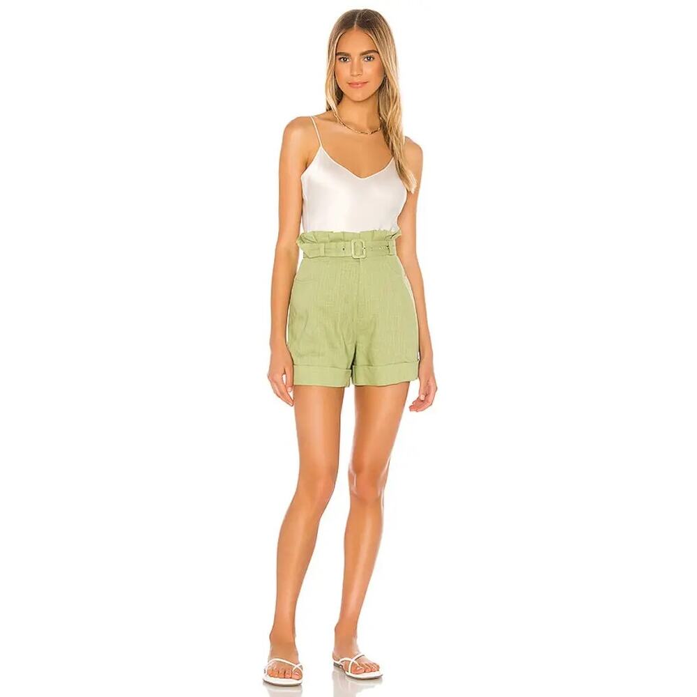 Song Of Style Leo Short Belted Highwaist Sage Green size‎ small